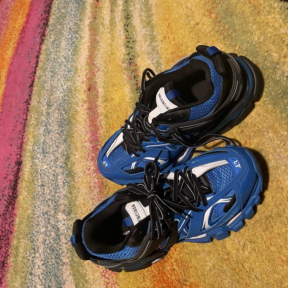 Balenciaga track shoes size mens 10, never worn, like new. Super comphy - Picture 3 of 7